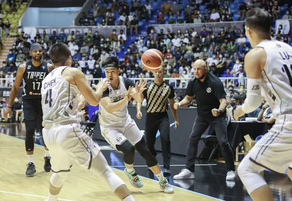 ▲沉寂一年再出發的張伯維首次出場就對上前東家勇士。（圖／高雄鋼鐵人提供）