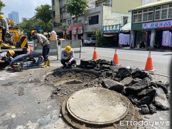 ▲▼高雄前金區1264戶停電。（圖／記者許宥孺翻攝）