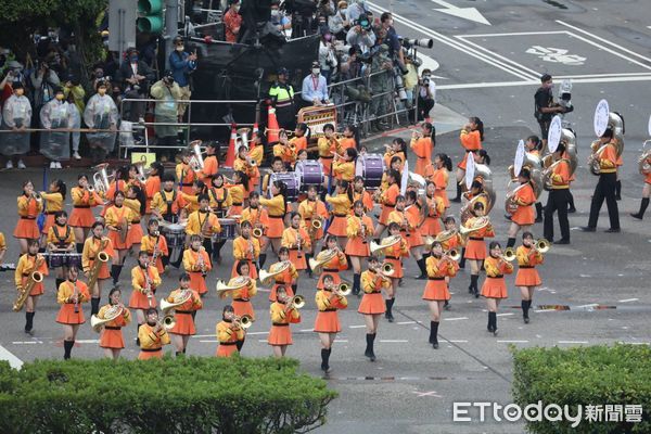 ▲▼日本京都橘高校吹奏部「橘色惡魔」來台國慶表演。（圖／記者黃克翔攝）