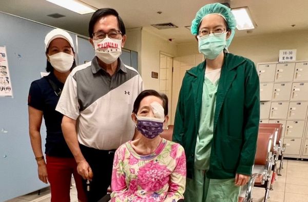 ▲▼吳淑珍再動刀「防止惡性腫瘤蔓延」　陳水扁曬照揭最新狀況。（圖／翻攝自臉書／陳水扁新勇哥物語）