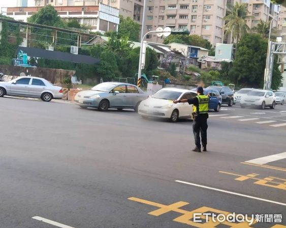 ▲台南市警永康分局連續3天，除規劃連續假期交通疏導勤務外，執行多場議員里長競選總部成立及宮廟遶境活動等安全維護勤務，更加強「取締酒後駕車等專案勤務，成效亮眼。（圖／記者林悅翻攝，下同）