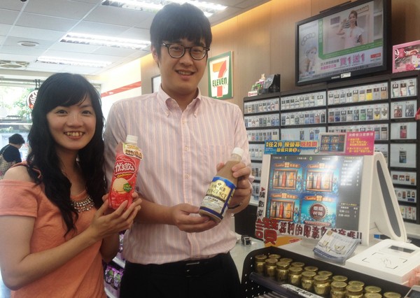 7-11推出飲料抽抽樂，任2件飲品最低享1折優惠。（圖／業者提供）