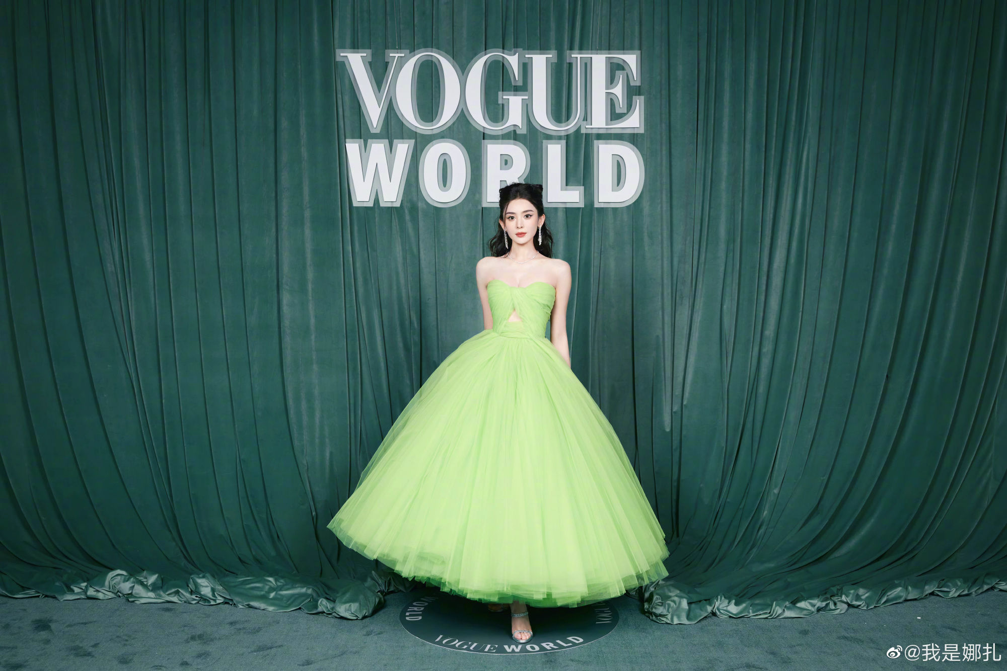 ▲Vogue World活動女星造型。（圖／翻攝自微博）