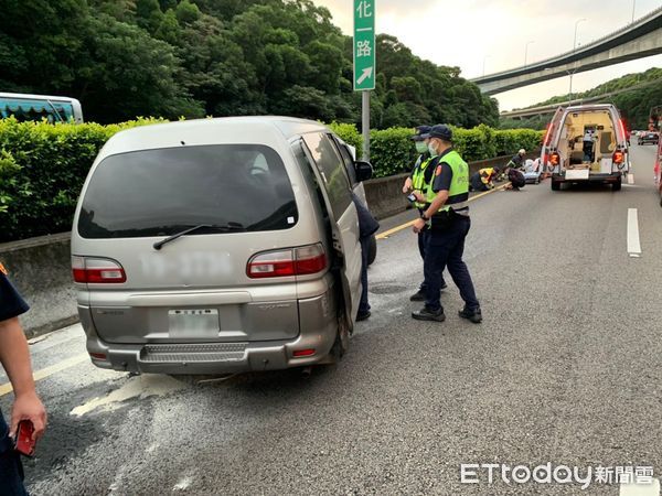 ▲▼林口交流道車禍。（圖／記者陳以昇翻攝）