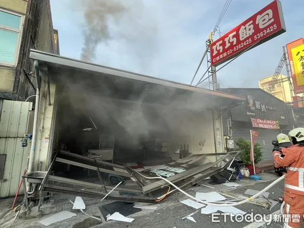 ▲新竹飯包店清晨氣爆　聞到瓦斯後爆炸…員工炸食物波及。（圖／記者陳凱力翻攝）