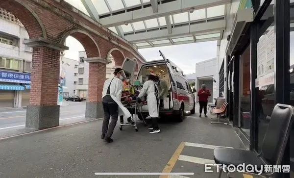 ▲▼台東省道台11線一名老婦遭機車撞擊，送醫後仍宣告不治 。（圖／記者楊漢聲翻攝）