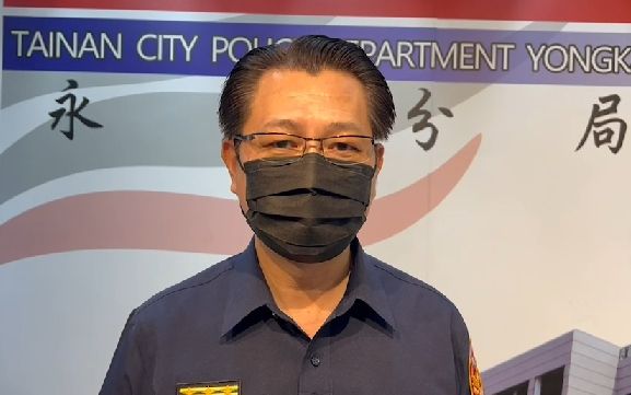 Fw: [新聞] 誇張影像PO網！整排機車全逆駛　永康警：