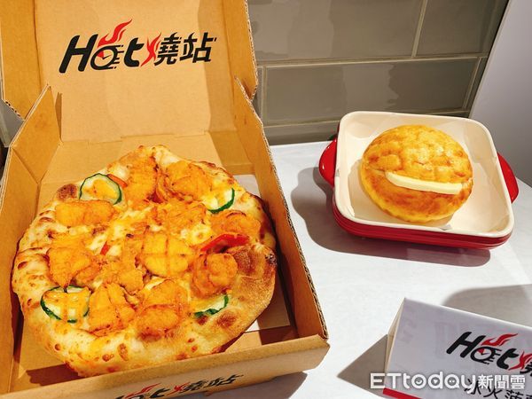 ▲▼必勝客打造全球首家「HOT燒站」新店型，專攻上班族、學生族，5分鐘（圖／記者林育綾攝）