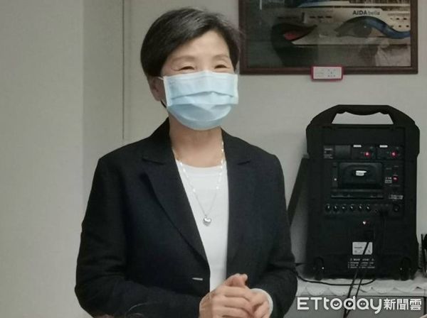 ▲黃素櫻報告在船聯會已有53年資歷，讓理監事們大吃一驚。（圖／記者張佩芬攝）