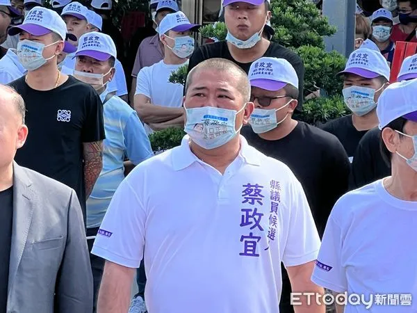 ▲▼「雨刷」蔡政宜決定參選嘉義縣第4選區議員，今成立競選總部。（圖／民眾提供）