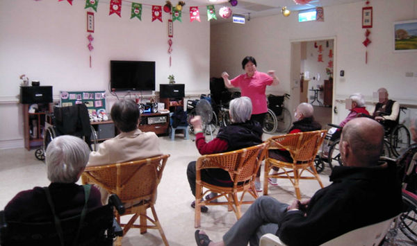 安養院長輩們對於員工帶動的團康活動常常毫無反應。（圖／報系資料照）