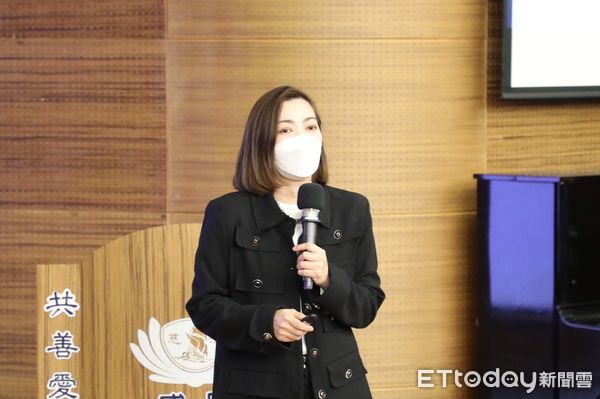 ▲▼花蓮慈濟醫院婦產部「媽媽教室」，和媽媽們分享正確的嬰幼兒肌膚照護法，以及準新手父母需要知道的生產預備和育兒原則。（圖／慈濟醫學中心提供，下同）