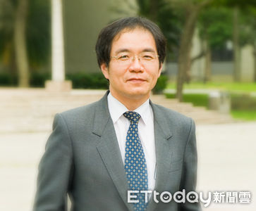 首位涵括人文、設計、藝術領域　雲科大邱上嘉獲國家產學大師獎　