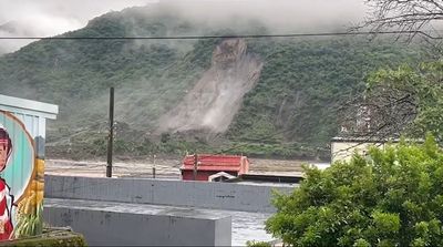 宜蘭台7線驚悚坍方影片曝！目睹者喊：車子翻下去...公路總局回應了