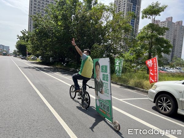 ▲台南市議員李啟維，將再度騎上他的父親、前市議員李文正的宣傳腳踏車出征，一步一腳印，親近鄉土人民。（圖／記者林悅翻攝，下同）