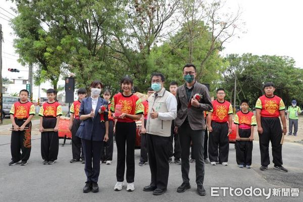 ▲台南市長黃偉哲18日親自主持東山區「光電室內親子全年齡共融遊戲場」動土典禮。（圖／記者林悅翻攝，下同）