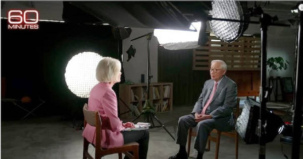 台積電創辦人張忠謀近日接受CBS招牌節目60分鐘專訪，指出那個人若確實以經濟福祉為優先考量因素，那麼避免攻擊台灣則是有可能的。（圖／翻攝自CBS YouTube 截圖）