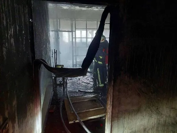 ▲彰化伸港鄉透天厝火警。（圖／記者唐詠絮翻攝）