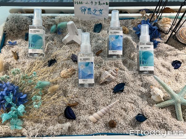 ▲雲林文創週宣傳活動，現場除了「雲創點睛」精品、「雲林亮販點」特色店家外，還有青年創新行動、雲林創意設計中心成果展出。（圖／記者蔡佩旻翻攝）