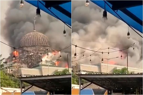 ▲▼ 印尼雅加達北部賈米清真寺（Jami Mosque）的巨大圓頂19日下午發生大火倒塌。（圖／翻攝自推特）