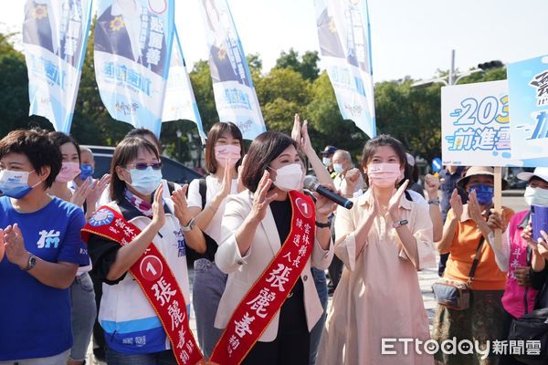 ▲張麗善強調，雲林已經成功上場，雲林正在改變，現在需要加速前進，請大家11月26日支持1號張麗善，。（圖／記者蔡佩旻翻攝）