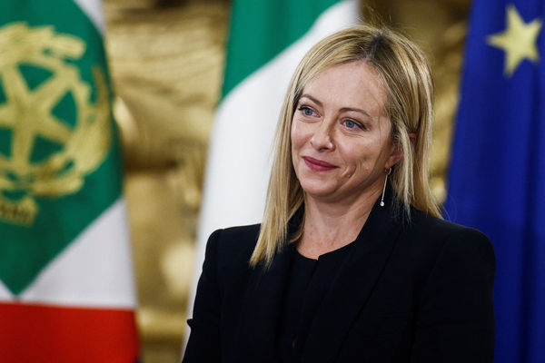 ▲▼義大利首位女總理梅洛尼（Giorgia Meloni）宣誓就職。（圖／路透）