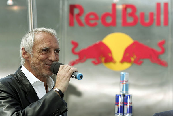 ▲▼全球知名能量飲料「紅牛」（Red Bull）共同創辦人馬特希茨（Dietrich Mateschitz）（圖／達志影像／美聯社）