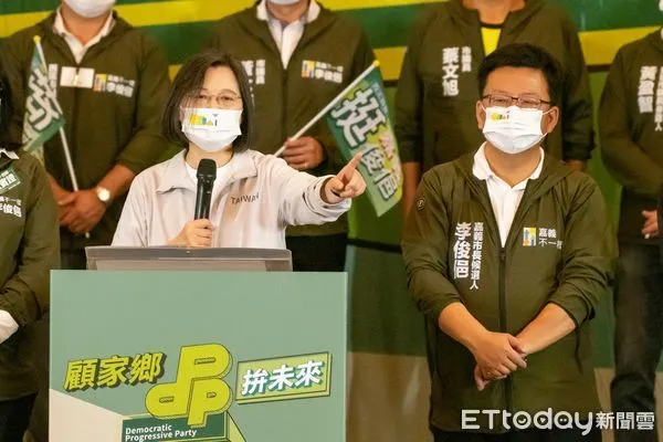 ▲▼ 蔡英文南下嘉義參加百工百業挺李俊俋 。（圖／記者翁伊森翻攝）