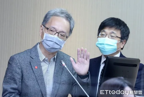 ▲▼衛福部長薛瑞元 蔣萬安 衛環委員會 詢答。（圖／記者屠惠剛攝）