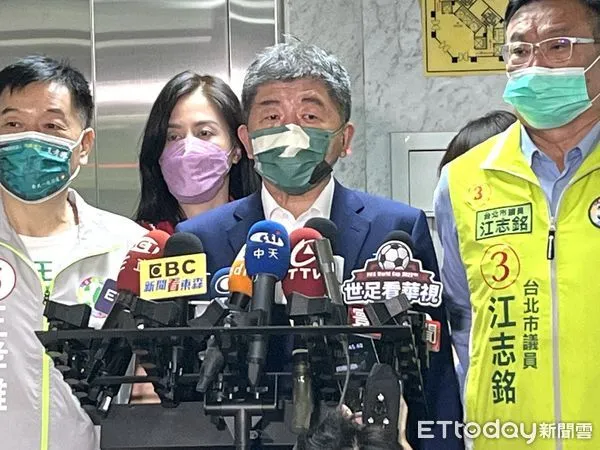 ▲▼陳時中綠色和平廣播電台受訪。（圖／記者許靖騏攝）