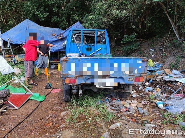 ▲▼苗栗泰安一名貨車車主利用車上點菸器幫手機充電，卻造成火燒超。（圖／記者蔡文淵翻攝）