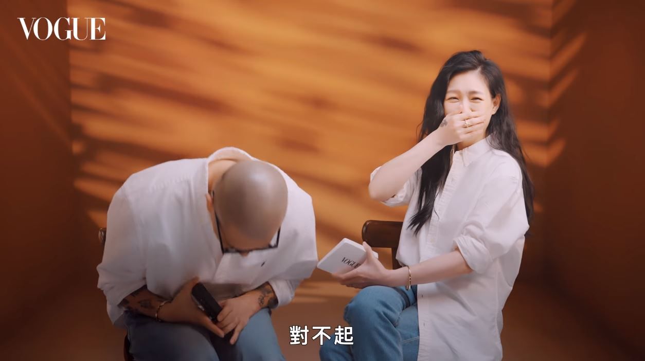 ▲大S、具俊曄玩夫妻快問快答。（圖／翻攝自YouTube／VOGUE Taiwan）