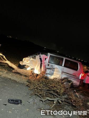 ▲嘉義縣六腳鄉25日發生1死2傷車禍。（圖／記者翁依森攝）