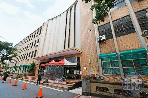 台灣高等法院內對於梁姓法官遭控外遇案議論紛紛。
