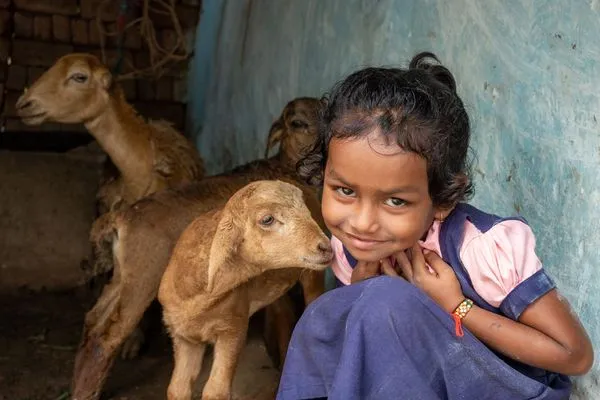 ▲▼世界展望會提到，「教育」是減少童婚、翻轉命運的重要關鍵。（圖／台灣世界展望會）