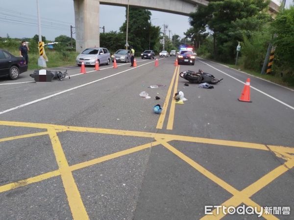 ▲▼橋頭車禍             。（圖／記者陳宏瑞攝）