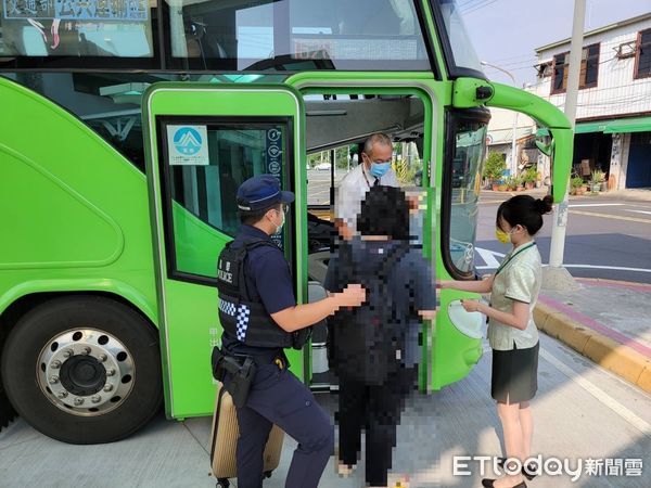 19歲女與網友遊台南被丟包　沒錢回家遞紙條求救！警買票送上客運 | ETtoday社會新聞 | ETtoday新聞雲