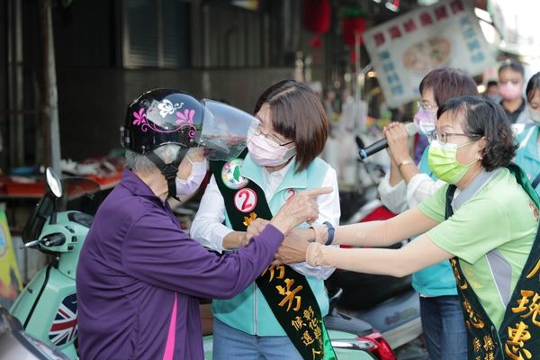 ▲民進黨彰化縣長候選人南彰站台提青農貸款政策。（圖／黃秀芳競選總部提供）