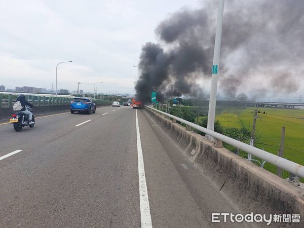 ▲▼ 彰化火燒車。（圖／記者唐詠絮翻攝）