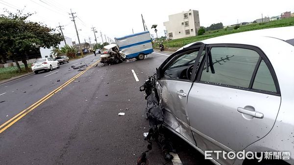 ▲▼ 嘉義蒜頭大橋車禍 。（圖／記者翁伊森翻攝）