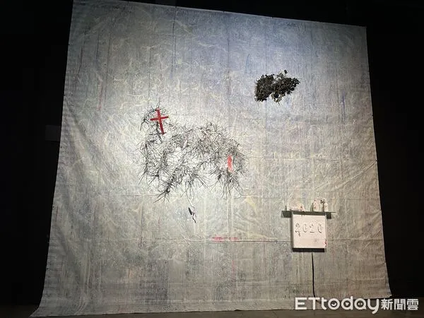 ▲▼台東美術館「2022江賢二個展」。（圖／記者林育綾攝）