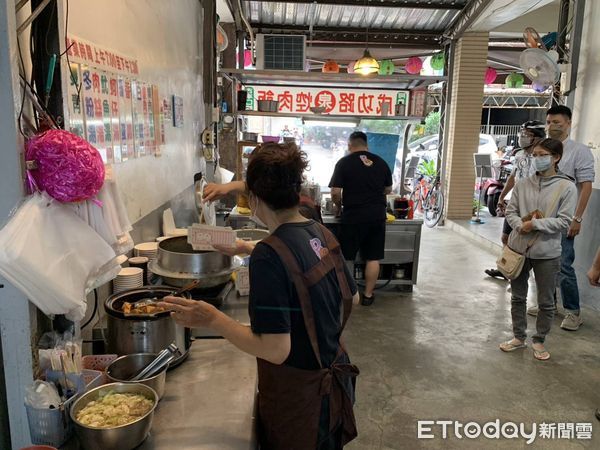 ▲▼彰化阿泉況爌肉飯重新營業。（圖／記者唐詠絮翻攝）