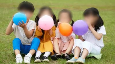 7歲女兒被霸凌！媽邀請全班參加生日趴「除了霸凌者」對方家長打來要求道歉