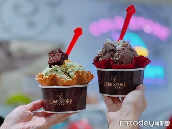 ▲▼COLD STONE聖誕節限定冰淇淋。（圖／記者蕭筠攝）