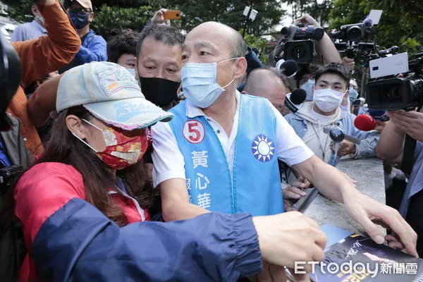 ▲▼國民黨新北市議員參選人黃心華11/3舉行競選總部成立大會，黨內重量級大老郝龍斌、韓國瑜、侯友宜、朱立倫先後到場為其加油打氣。（圖／記者湯興漢攝）