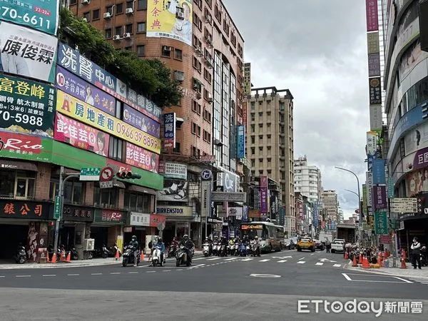 ▲▼三重,正義北路,重新路,商圈,。（圖／記者賴志昶攝）