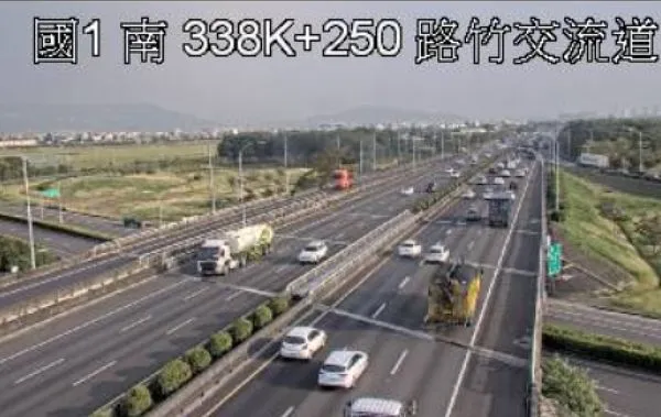 ▲▼       國道一號338.7k事故      。（圖／翻攝高速公路1968）