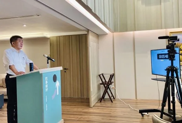 ▲▼陳時中近來積極準備辯論，4日還閉關一整天做最後衝刺。（圖／取自陳時中臉書）