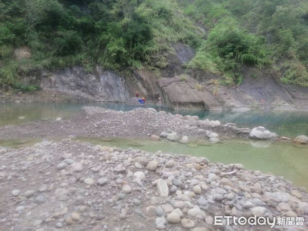 ▲▼嘉義縣阿里山鄉茶山村曾文溪上游一名男子溺水       。（圖／民眾提供）