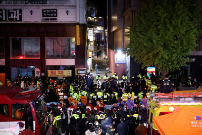 南韓民間團體公布梨泰院「罹難者名單」 挨批釀二度傷害